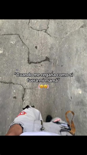 Cuando Me Riñe Como Mi Mamá: Yadier Figueroa