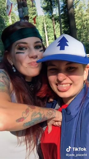 CONFUSION HILL!! the place that inspired #gravityfalls and has the #billcipher statue #cipherhunt #roadtrip #fyp #birthday #oregon #gravityfallsbill