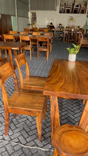 2.1K views · 10 comments | Setup bàn ăn 4 ghế giao khách. #gometay #noithat #xuhuong #viral | Bàn Gỗ Me Tây Nguyên Tấm - Gỗ Xuyên Việt | Facebook