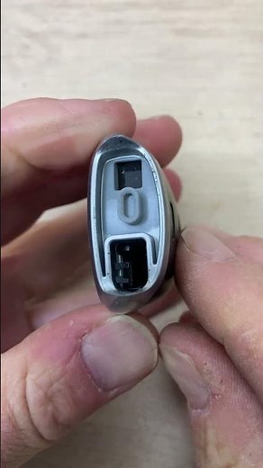 Hyundai smart key battery change -EASY DIY #automobile #remotebattery #mechanic #remotecontrol