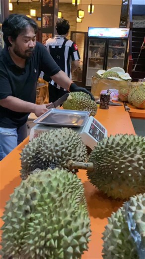 READY READY READY ‼️ READY UTK Hari INI , Jum’at, 23// JAN // 2026 : ✨BAWOR Fresh Gemblung ✅ ✨MusangKing Fresh ✅ ✨Montong Premium ✅ ✨BlackThorn. Ludes❌ Langsung Keep Via Telf Atau Segera Merapat Ke RDBC Biar Kebagian,Pilih & Sortir Bareng2 Biar Lebih Seru Om Ku☺️🙏 RDBC Mengucapakan Trimakasih Banyak kpd Semua Cust2 Baik & Setia’y RDBC🙏🙏🙏 🔘RDBC🏠Selalu Berusaha Memberikan Kwalitas & Pelayanan Yg terbaik Buat Semua Cust2 Baik & Setia nya RDBC,Pokok’y jgn Sungkan2 buat Komplain & Kasih masukan