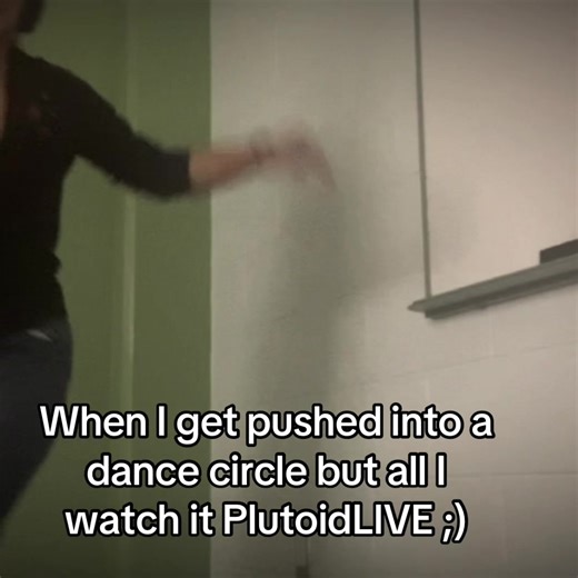 Quick little edit cus this trend is tuff :p | #plutoidlive #majestymachine #plutoidliveedit #idontknowwhatelsetoadd #hi @plutoidlive