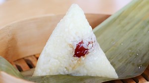 27K views · 976 reactions | My Favorite Sticky Rice Dumpling Recipe (Zongzi) Written Recipe: https://cicili.tv/red-date-zongzi-recipe/ | CiCi Li | Facebook