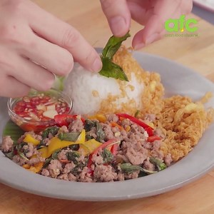 1M views · 6.5K reactions | Craving for some Thai food this weekend? Get recipe here >>> https://goo.gl/cf2jfC | Asian Food Network | Facebook