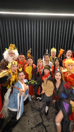 Medical Aesthetic LCP License | 这十年， 我们不只是追求成绩， 更在意——我们成为什么样的人。 “德神仙”， 不是浮华的装扮， 而是一种修为。 德，是底气。 仙，是境界。 在高标准的行业里， 真正让团队走得远的， 从来不是速度， 而是格局、责任与自律。 感谢每一位 在前线专业发光的医生与顾问，... | Instagram