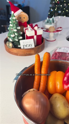 Christmas as a Homemaker