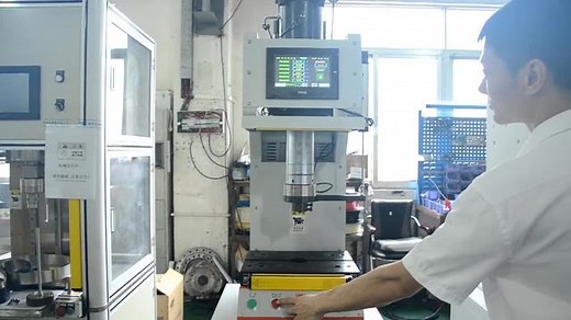 SENTO/森拓伺服压机出货前调试操作视频_伺服压装机