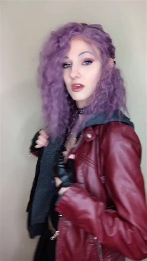 We all deserve Tonk’s level of confidence #tonks #nymphadoratonks #tonkscosplay #hpcosplay #nymphadoratonkscosplay