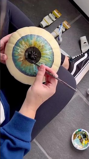 Pumpkin Painting and Decorating Idea Without Carving – Pumpkin Acrylic Painting Tutorial | Liquitex