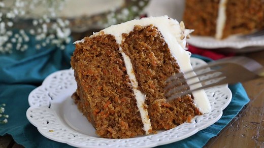 A wonderfully moist, perfectly spiced carrot cake recipe! RECIPE: https://sugarspunrun.com/best-carrot-cake-recipe/ | Sugar Spun Run