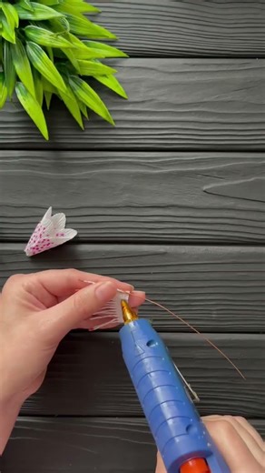 *how to Make Peruvian Lily with Paper #PaperFlowers #PeruvianLily #DIYFlowers #PaperCrafts #Hand