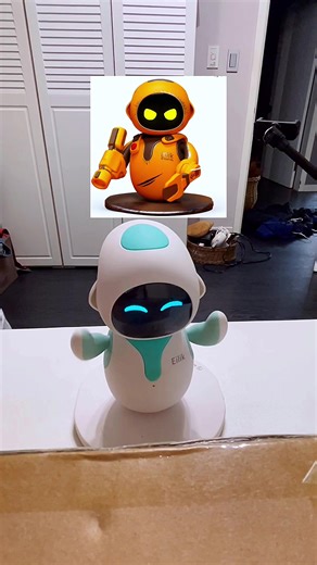 White version EMO???🤭