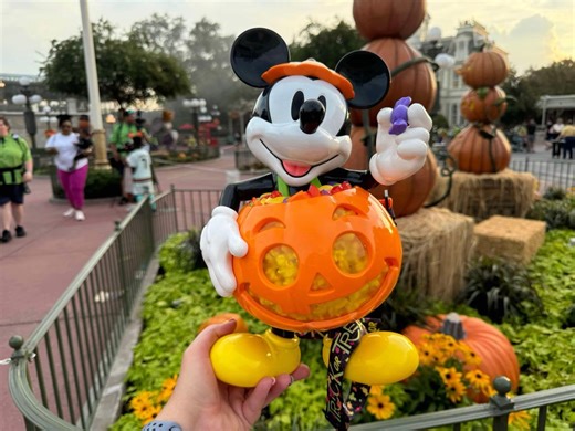 New Mickey Pumpkin Popcorn Bucket Casts a Spell on Walt Disney World Guests! | Chip and Company