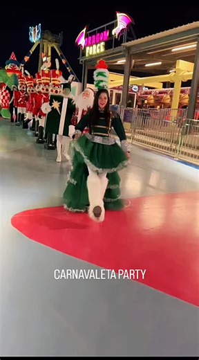 Carnavaleta party on Instagram‎: "🎄✨ كرنفال الكريسماس للأطفال والعائلة! ✨🎄 استعدوا لأجواء مليانة فرحة وضحك مع: 🎅 بابا نويل المبهج 🤹‍♂️ مهرجين وفقرات كوميدية 🎁 هدايا وجوائز لكل الأطفال ⛄ رجل ثلج وشخصيات كرتونية محبوبة 📞 للحجز والاستفسار: 01276135244 لا تفوتوا الاحتفال بالسعادة والمرح مع أصدقائنا الصغار! #حفلات_كريسماس #كرنفاليتا_بارتي #فرحة_الأطفال #بابا_نويل #ألعاب_ونشاطات"‎