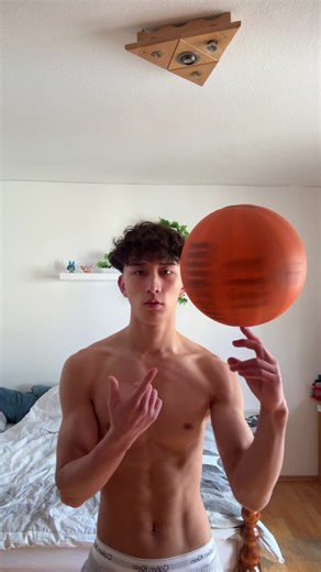 rudolf._.rndl (@rudolf._.rndl)’s videos with original sound - ★2𝘽𝙮2M🎧
