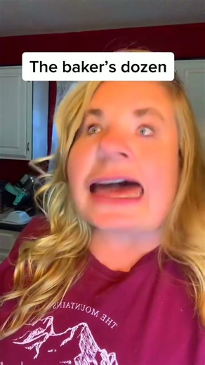 How a baker’s dozen works #baker #bakery #bakerylife #skit 805