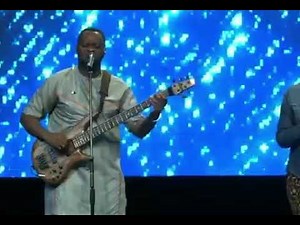 ABBA PAPA: Pst. David-Junior Diambanza (Lyrics)
