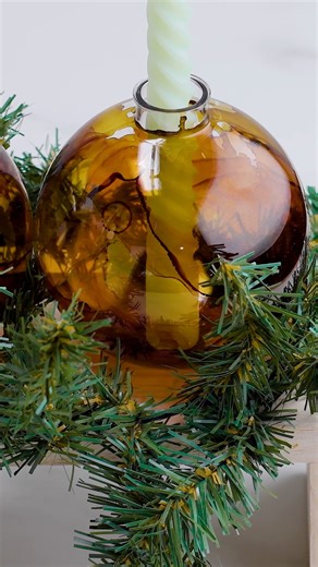 792K views · 3K reactions | These ornament candles are the ultimate holiday vibe-setter! ❄️ | Blossom | Facebook