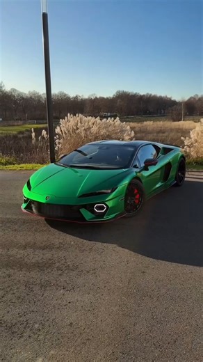 Green Lambo — Stealth & Speed 😱🔥