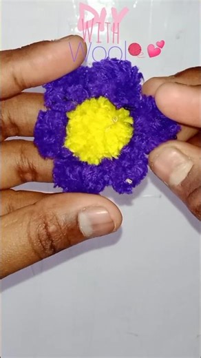 DIY Flower Keychain With Wool 🧶 #diy #craft #easy #art #shortsfeed