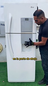 El termostato del refrigerador controla la temperatura interna. Generalmente, tiene una escala numérica o un dial que va del 1 al 5 o al 1 al 9, donde el número más bajo representa una temperatura menos fría y el número más alto una temperatura más fría. | Friolandia Service