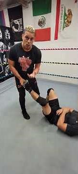 How to do the Figure 4 Leglock