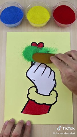 Grinch Hand🫰😁#Sand Art Painting ASMR#sandasmr#Diamond#Sand Arts#foryoupage