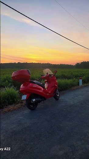 nice photo angle of the piaggio x9