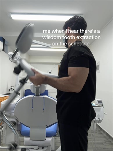 Dealing with Curved Roots: Wisdom Tooth Extraction Challenges