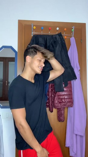 Video di DD 🇮🇹🇧🇷 (@denis.dosio) con suono originale - Canzoni