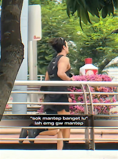 Shirtless Jogging: The New Level of Hotness