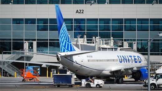2 airlines raise baggage fees: What to know