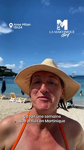 Aujourd’hui en Martinique : 15h44 à l’Anse Mitan 🐠 10h : Plouf avec les tortues dans une eau turquoise parce que la journée commence toujours mieux en maillot 🍴 13h : Déjeuner face à la Montagne Pelée 🌅 18h : Coucher de soleil et sable entre les orteils Alors, vous arrivez quand ? 😍 #Martinique #GoMartinique | La Martinique