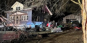 Driver dies after crashing into tree, house during police chase in Buchanan