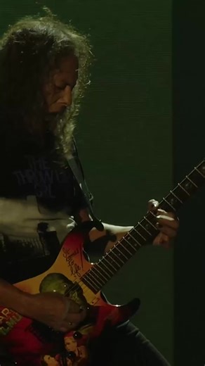 Here is the final #MetOnTour video of 2025... from Abu Dhabi, it's Master of Puppets. 🔥 Links to #M72 Tour Videos in Bio. #Metallica #M72AbuDhabi #MetOnTour