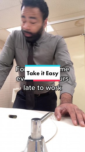 Retail Store Closing Woes: Late to Work, Early Departures, and Liquidation Chaos