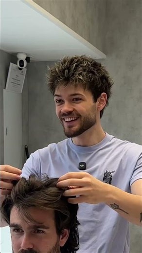 Cutting my friend's hair, the ending is 100% real, no fake