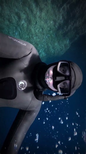 UNDERWATER BUBBLES 🫧🫧 #freediver #underwater #wetsuit #gopro #bubbles #onebreath #sea #sporasub