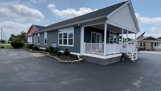 Center Street by Shultz | 3 bed, 2 bath prefab house tour