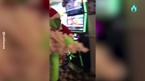 Grinch Steals Christmas Tree in Hilarious Pub Prank