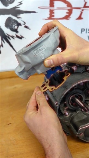 23K views · 183 reactions | Minarelli AM6 engine assembled and performed by BARIKIT #barikit_de #barikit #minarelli #am6 #zweitaktpower #2stroke #zweitakter #50ccm #tuning #80cc #betarr50 #apriliars50 #mopedtuning #50ccmopeds #riejumrt50 #yamahadt50 #motorüberholen #motorbike #moped #mopeds #mopedsaison #mopedtuningisnotacrime #mofatuning #2takt #kolben #zylinder #motor #malagutixsm50 | Barikit Deutschland | Facebook