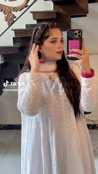 Uswazia: Latest Dress Designs and Fashion Trends 2024