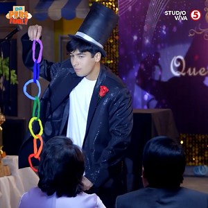 2.4M views · 100K reactions | Ito na nga ata ang da best na magic show na napanood ko! Baka Andres Pers 'yan? Panoorin sila sa Da Pers Family, every Sunday, 7:15 PM sa #WeekendTripTV5 #DPFAngPersRunnerUp #DaPersFamily | Studio Viva | Facebook