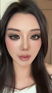 Instant Transformation: Fainting & Costume Change in 3D Makeup Magic