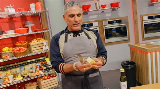 75K views · 309 reactions | Hollywood's brightest stars are trading the spotlight for the heat of the kitchen on this season of Worst Cooks in America: Reality Check ✨ #WorstCooks is all-new with Jeff Mauro and Chef Tiffany Derry Sunday, January 4 at 8|7c. | Food Network | Facebook