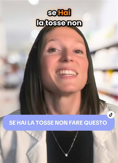 Se hai la tosse, non fare questo. Per avere un po’ di sollievo si prendono spesso caramelle balsamiche. Errore ❌ Mentolo ed eucalipto danno una sensazione fresca, ma sono così intensi da irritare ancora di più una gola già infiammata. Se non riesci a farne a meno, meglio caramelle al miele 🍯 La combo ideale? Miele sostanze balsamiche delicate. Caramelle così non so se esistano… ma di sicuro questa combinazione la trovi qui dentro 😉 #cutered #tosse #caramelle #sciroppo #benessere