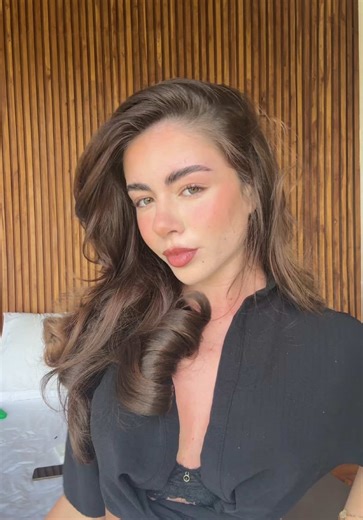 Unique Dark Makeup Tutorial for Striking Green Eyes