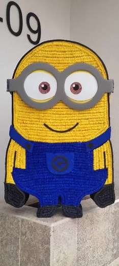 Piñatas de Minions Personalizadas: Ideas Creativas para tu Fiesta