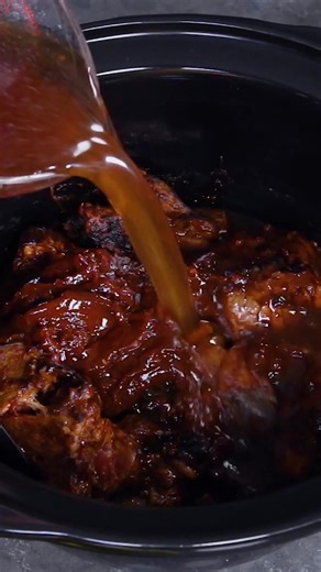 This beef barbacoa recipe is cooked low and slow with chilies and spices until juicy and fall apart tender, perfect for barbacoa tacos, burritos, sandwiches, bowls and more! >> Comment “RECIPE" and I'll send this recipe straight to your DMs! 🥳 GET THE FULL RECIPE ⬇️ https://www.chilipeppermadness.com/recipes/beef-barbacoa/ Ingredients: 3 pound beef chuck roast or use beef brisket, sliced into 2 inch chunks 2 guajillo peppers 2 ancho peppers 7 ounce can chipotles in adobo optional, for extra sau