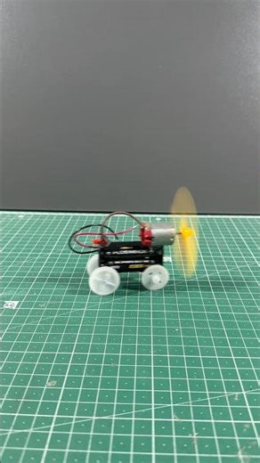 Propeller car #experiment #scienceexperiment #diy #electronic #car